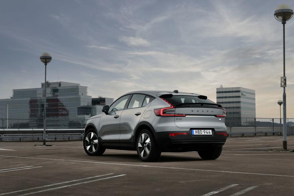 2024 volvo c40 recharge