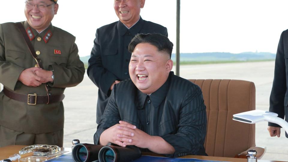 <p><span><span>Nordkorea testet erneut eine ballistische Rakete。</span><span>SüdkoreasMilitärreagiert mitMilitärübungen，US-PräsidentTrumpäußertsich auffallendzurückhaltend。</span><span>Der Raketenstart ist der erste von Machthaber Kim Jong Un seit rund zweieinhalb Monaten。</span></span><strong><span><span>Nordkorea testet erneut eine ballistische Rakete。</span><span>SüdkoreasMilitärreagiert mitMilitärübungen，US-PräsidentTrumpäußertsich auffallendzurückhaltend。</span><span>Der Raketenstart ist der erste von Machthaber Kim Jong Un seit rund zweieinhalb Monaten。</span></span></strong> </p>