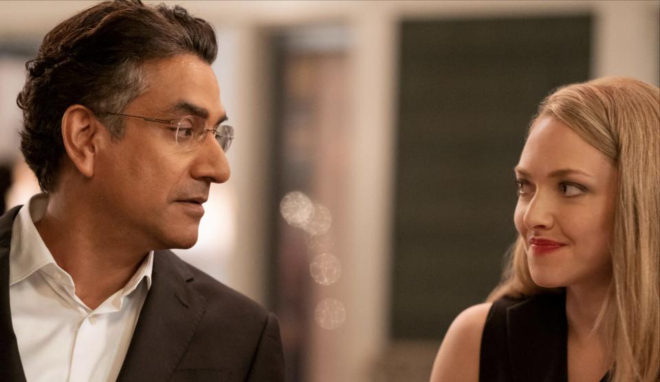 Amanda Seyfried and Naveen Andrews in "The Dropout."