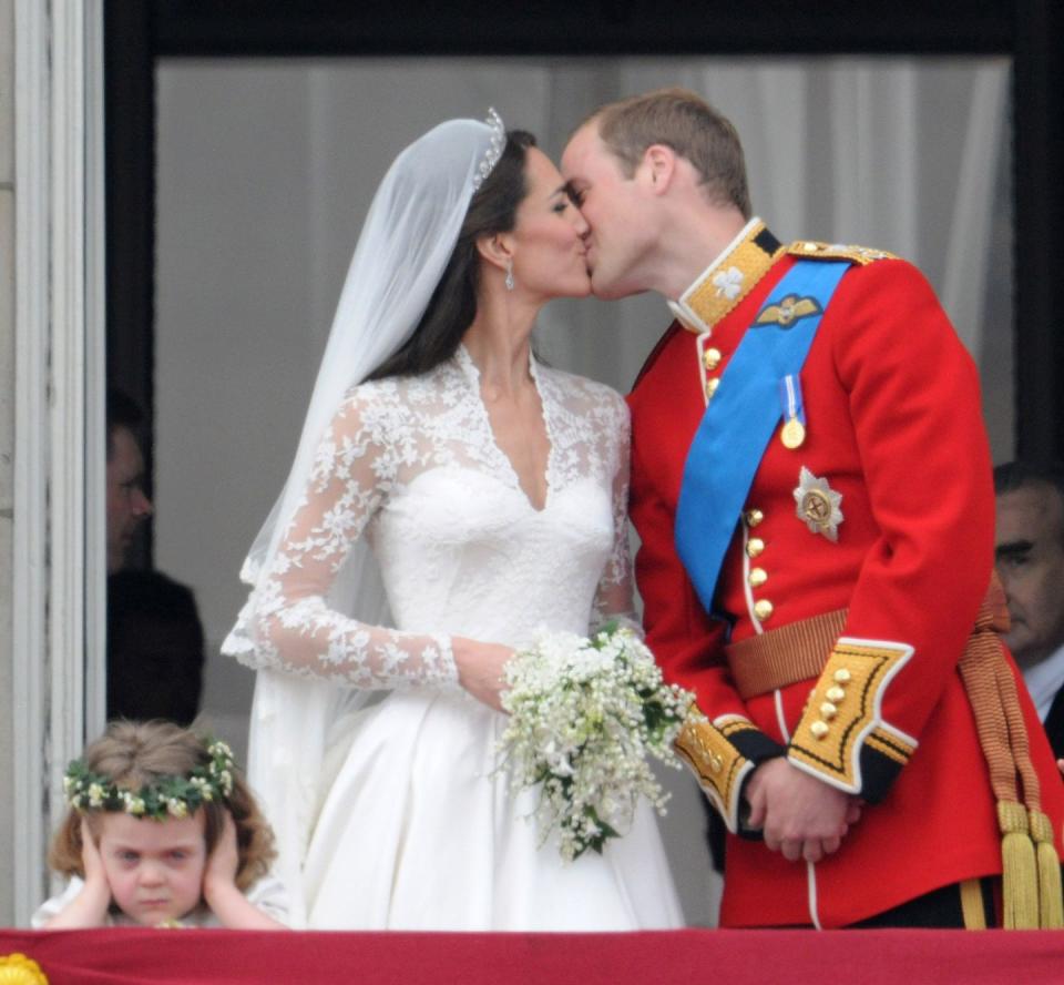 A Pouting Bridesmaid Photobombed William and Kate's Kiss