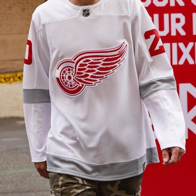 The Detroit Red Wings&#39; &quot;Reverse Retro&quot; jersey, making its debut on March 2, will be light on the red.