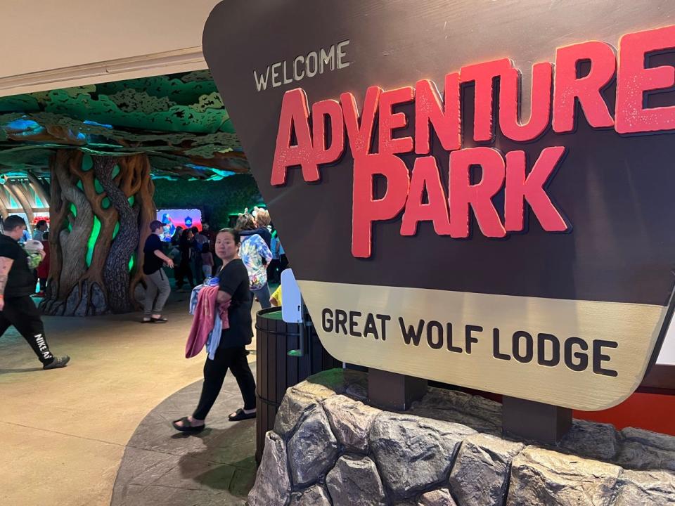 Great Wolf Lodge Adventure Park sign 