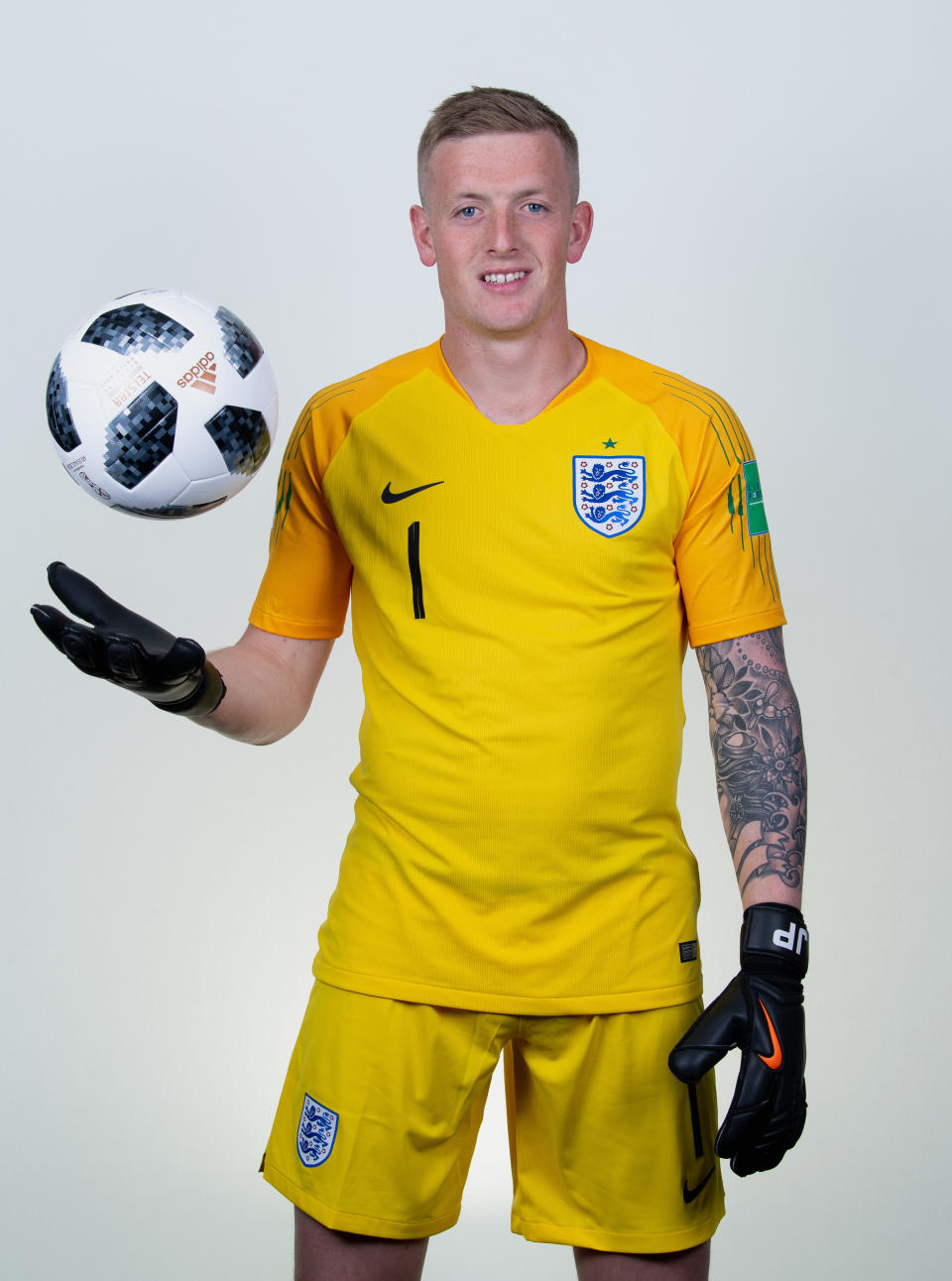 <p>Jordan Pickford (24) kann sich etwas darauf einbilden, der teuerste englische Torwart zu sein, denn Everton gab im Juni 2017 umgerechnet 34 Millionen Euro für den Keeper von Sunderland aus. Mit seinem neuen Team hatte er eine durchwachsene Saison und muss nun bei der WM in Russland seinen Marktwert von noch 30 Millionen Euro beweisen. (Foto: Getty) </p>