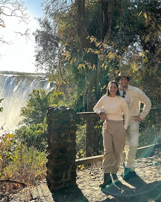 Tamara Falcó e Iñigo Onieva conociendo las cataratas Vcitoria