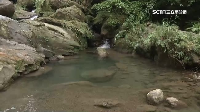 蒂努布丹瀑布上游處暴雨導致溪水暴漲，數名遊客遭沖走罹難。（示意圖／資料照）