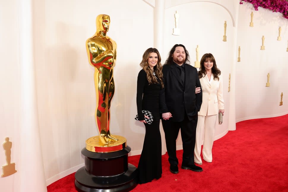 Andraia Allsop, Wolfgang Van Halen and Valerie Bertinelli