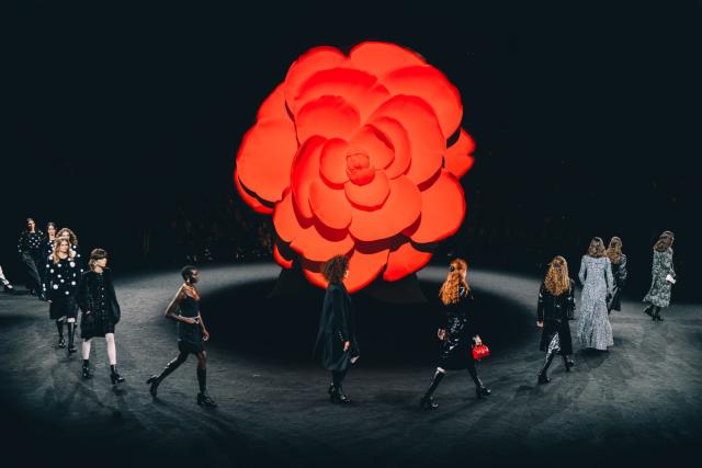 Chanel Fall 2023 Paris Fashion Week Review: the Camellia Garden