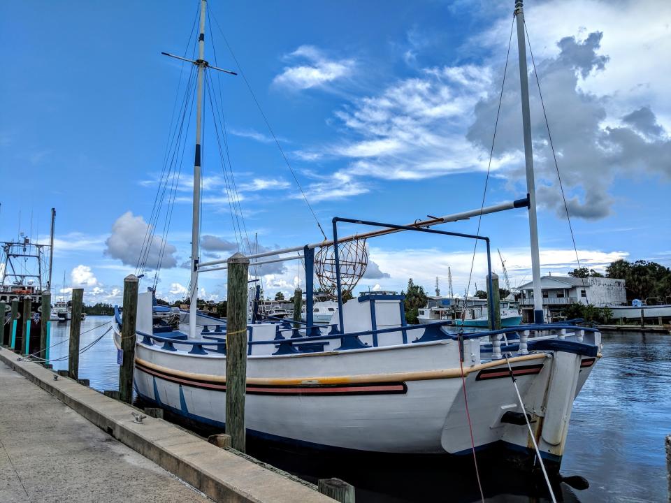 Photo of a fishing boat