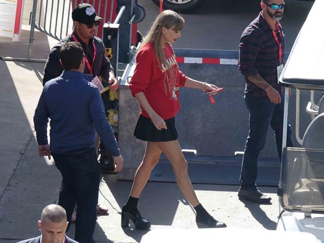 Taylor Swift's Been Having a Love Affair With Chunky-Heeled Shoes