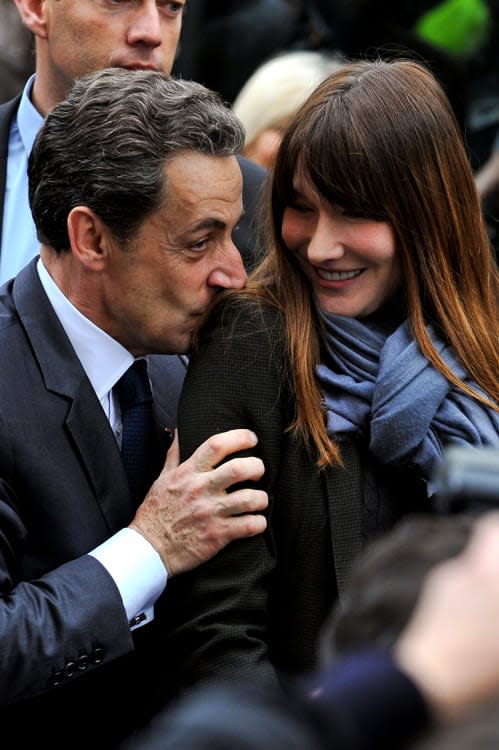 Nicolas Sarkozy y Carla Bruni, muy cariñosos