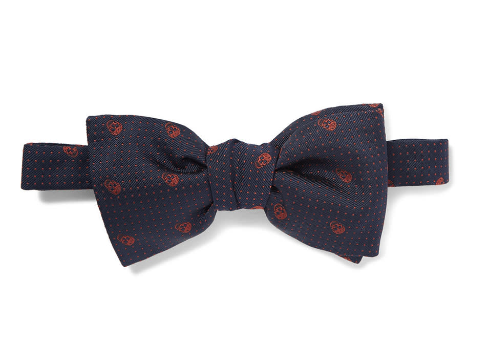 Alexander McQueen Skull-Print Silk Bow Tie