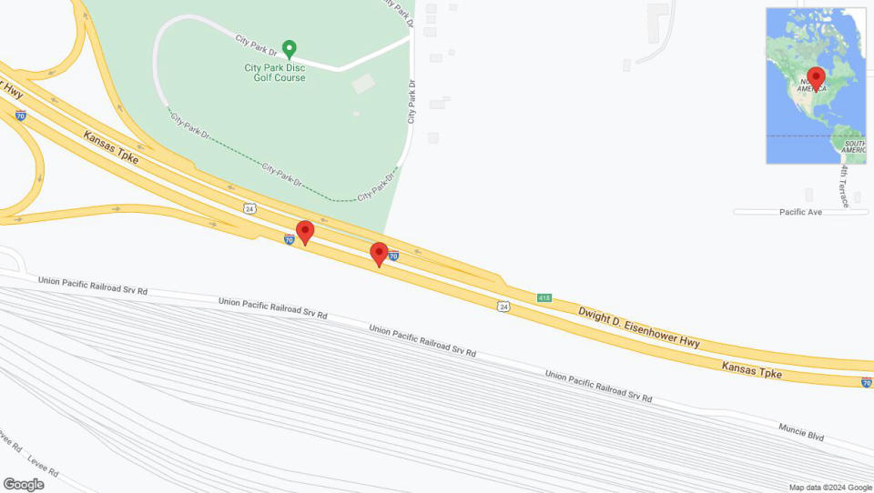 A detailed map that shows the affected road due to 'Broken down vehicle on eastbound I-70 in Kansas City' on July 25th at 4:08 p.m.