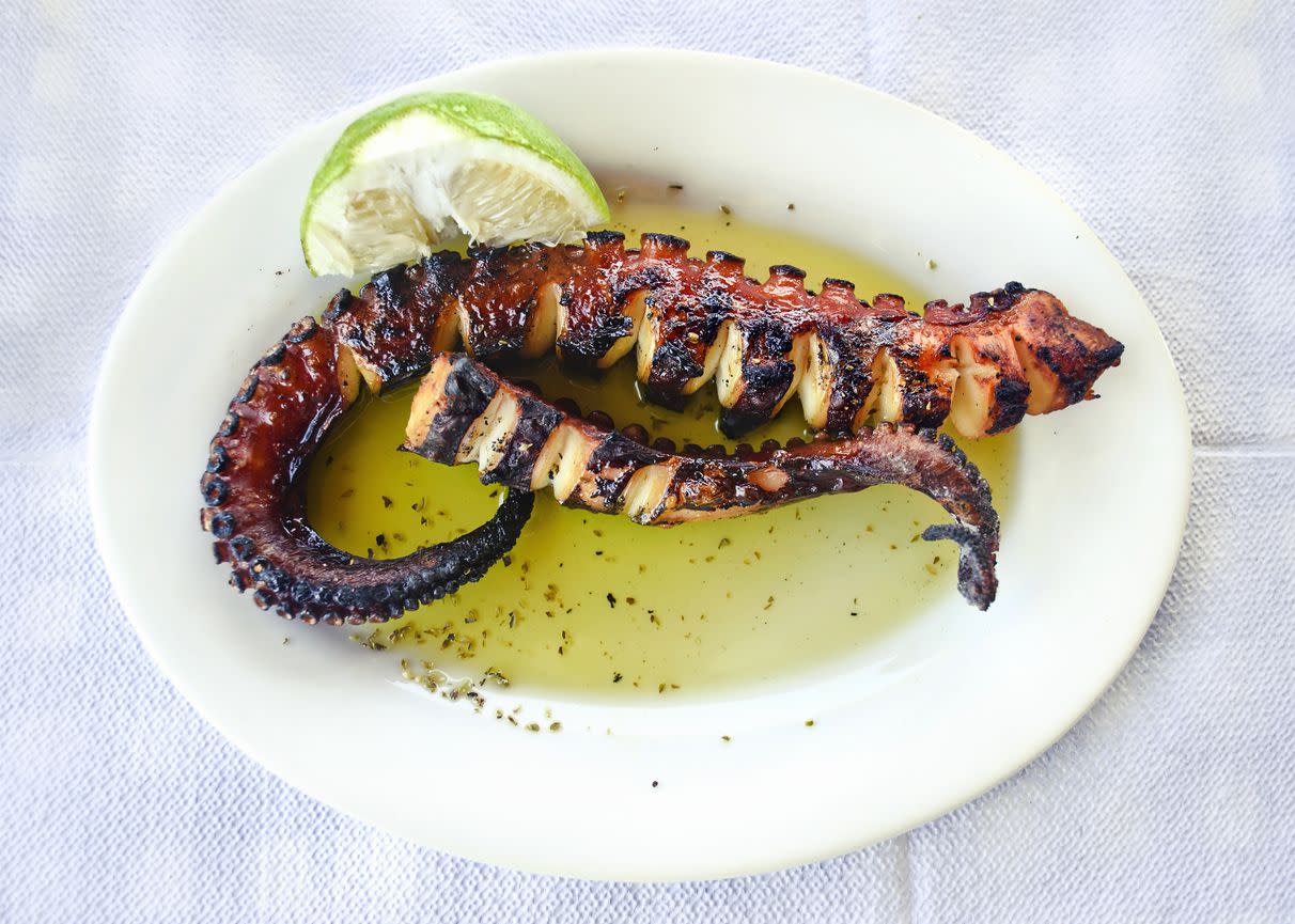 Grilled Octopus with Lemon Sauce