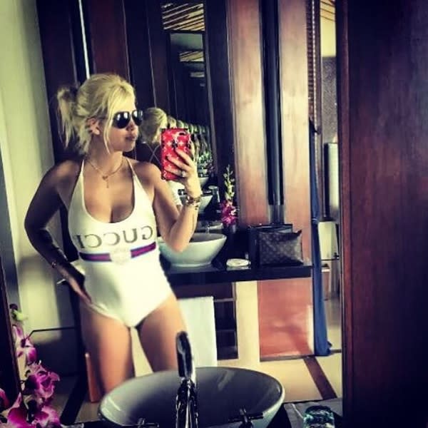 <p>Después se cerrar el 2017 en familia, Wanda Nara y Mauro Icardi emprendieron vuelo rumbo a unas románticas vacaciones sin sus hijos. </p>