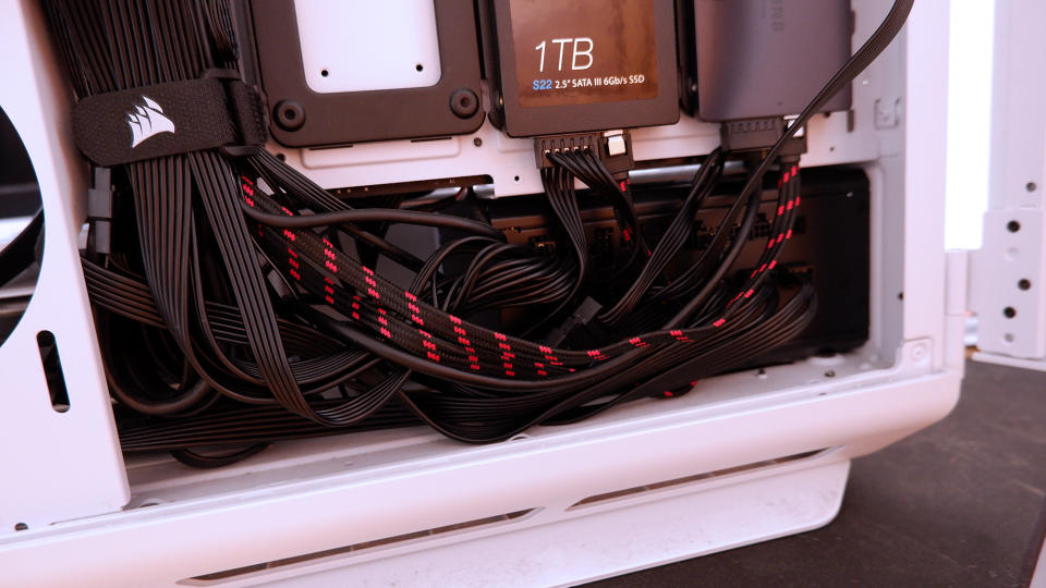 Corsair RMx SHIFT power supply is installed in a gaming PC