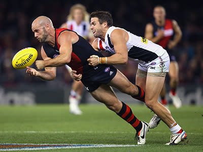 St Kilda took it up to the highly-fancied Bombers early on at Etihad Stadium.