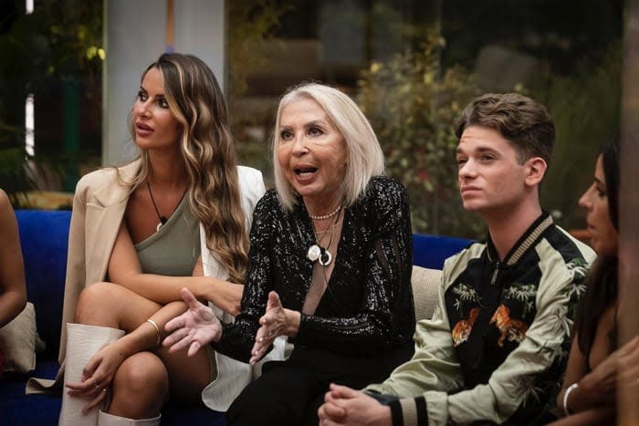 Pilar Llori con Laura Bozzo y Luca en Gran Hermano VIP