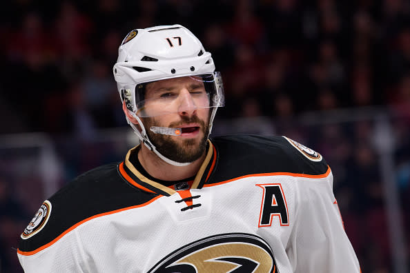 MONTREAL, QC - DECEMBER 20: Anaheim Ducks center Ryan Kesler (17) winks at his physical therapist David Bradley in the attendance during the 1st period of the NHL regular season game between the Anaheim Ducks and the Montreal Canadiens on December 20, 2016, at the Bell Centre in Montreal, QC (Photo by Vincent Ethier/Icon Sportswire via Getty Images)