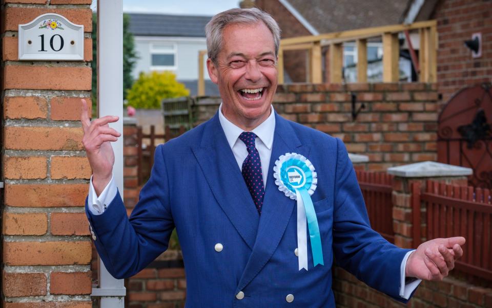 Nigel Farage campaigns in Jaywick, Essex, in the final hours before polls close