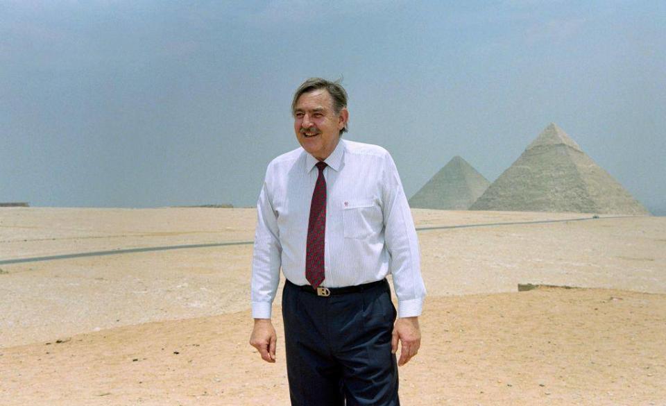 Visiting Egypt in 1993 (Getty)