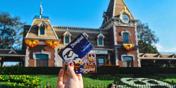 Aumentan precio de boletos para visitar Disneyland en California 
