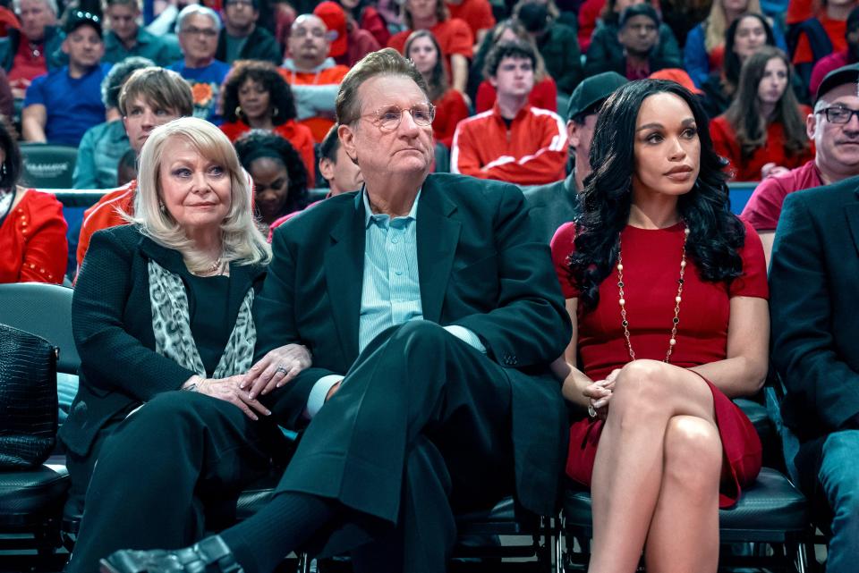 Jacki Weaver as Shelly Sterling, Ed O’Neill as Donald Sterling, Cleopatra Coleman as V Stiviano in "Clipped."