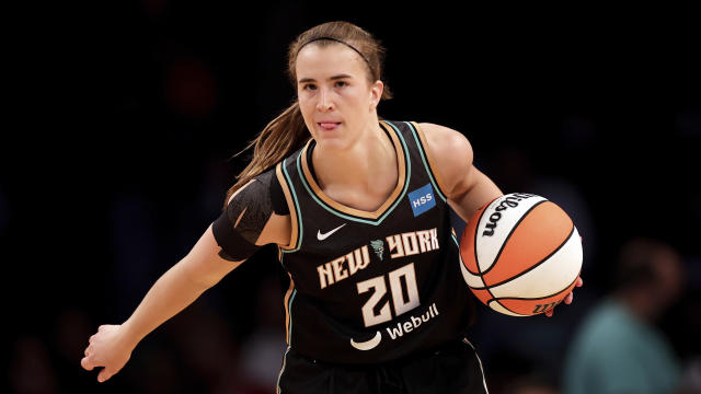 WNBA - She's done it! 😮 Sabrina Ionescu becomes the 1st