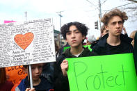 <p>Students from Adams Elementary School and Ballard High Schooll in Seattle, Washington take part in a national walkout to protest gun violence.<br> (Photo: Getty Images) </p>