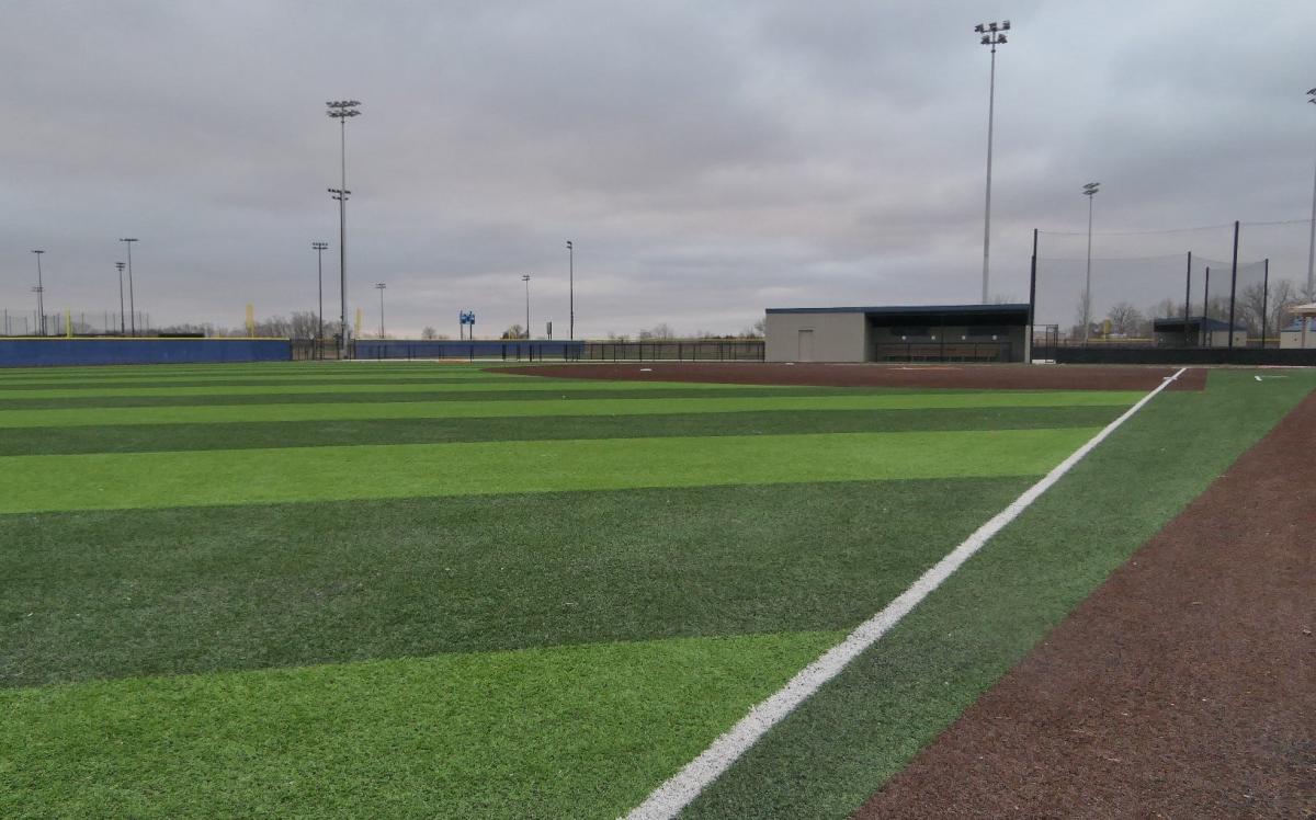 Artificial Turf Strikes Back in Baseball - WSJ