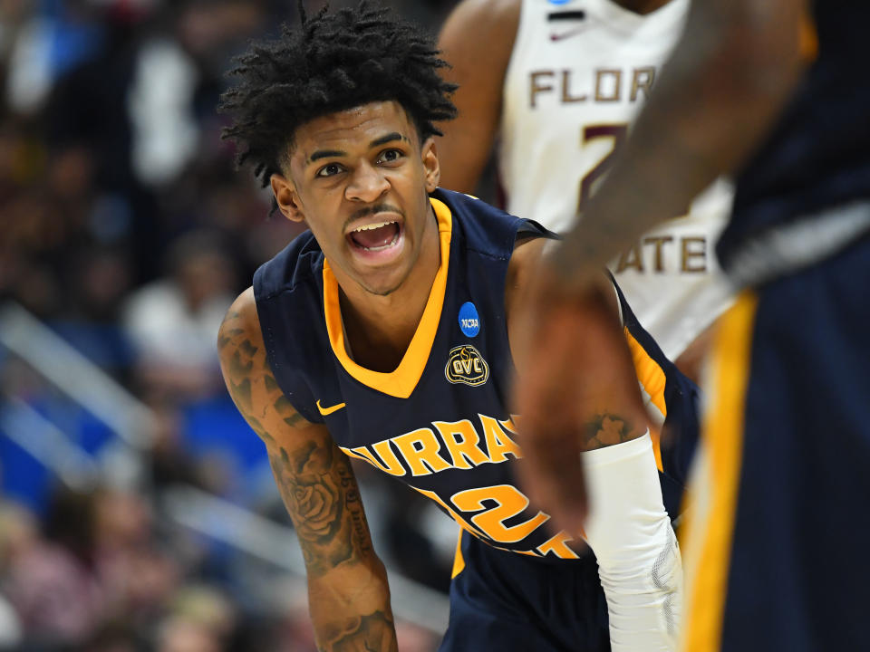 Murray State Racers guard Ja Morant (12) talks to a teammate during the second half of game against the Florida State Seminoles in the second round of the 2019 NCAA tournament. (Credit: USAT)