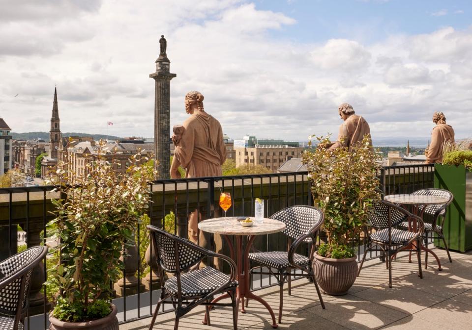 Lamplighters terrace boasts gorgeous views over the square (Gleneagles)