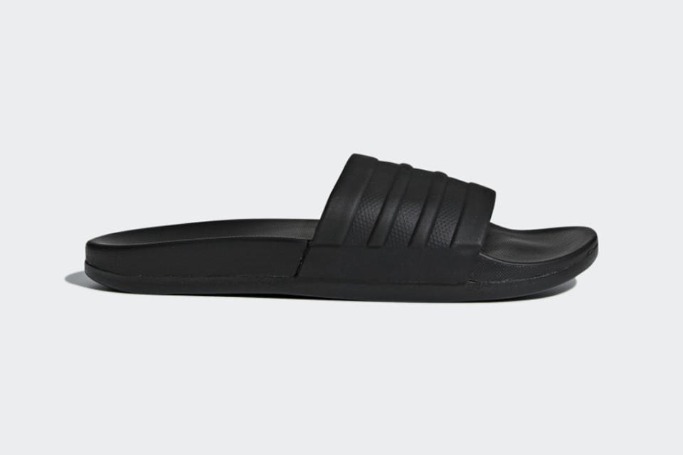 adilette comfort slides, adidas slides, black slides