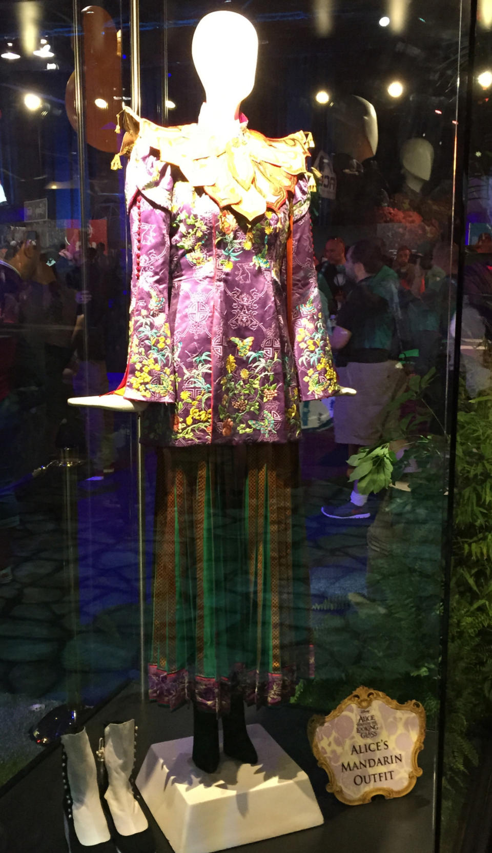 The 2016 'Alice in Wonderland’ sequel, 'Alice Through the Looking Glass,’ is getting lots of play at D23. Star Mia Wasikowska will sport this colorful 'Mandarin outfit.’