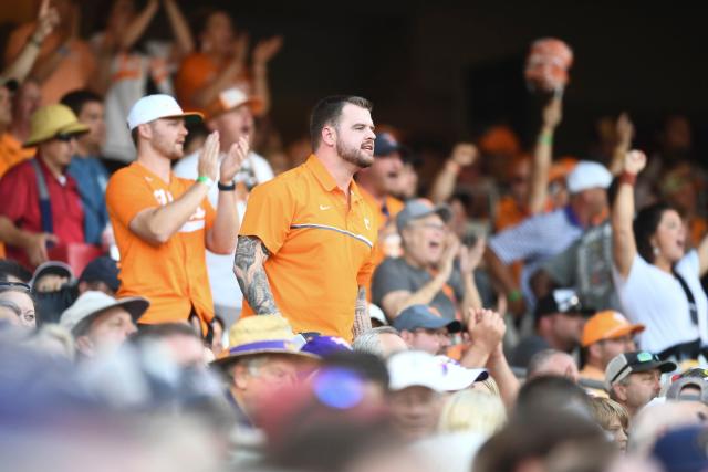 PHOTOS: Tennessee baseball defeats Stanford in College World Series