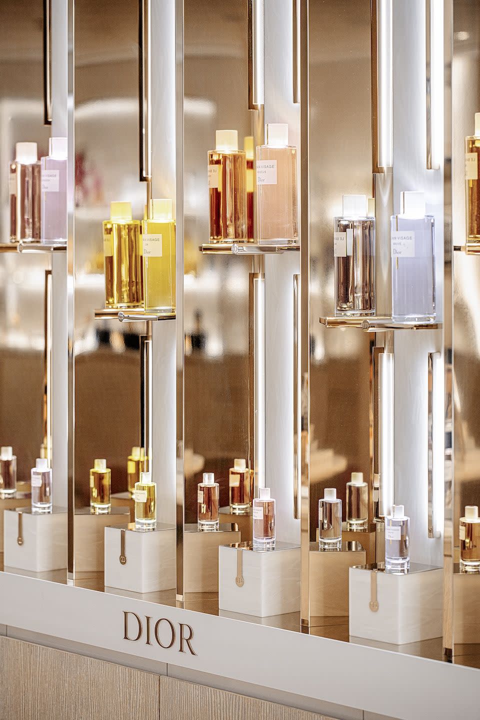 Photo credit: Matthieu Salvaing for Parfums Christian Dior