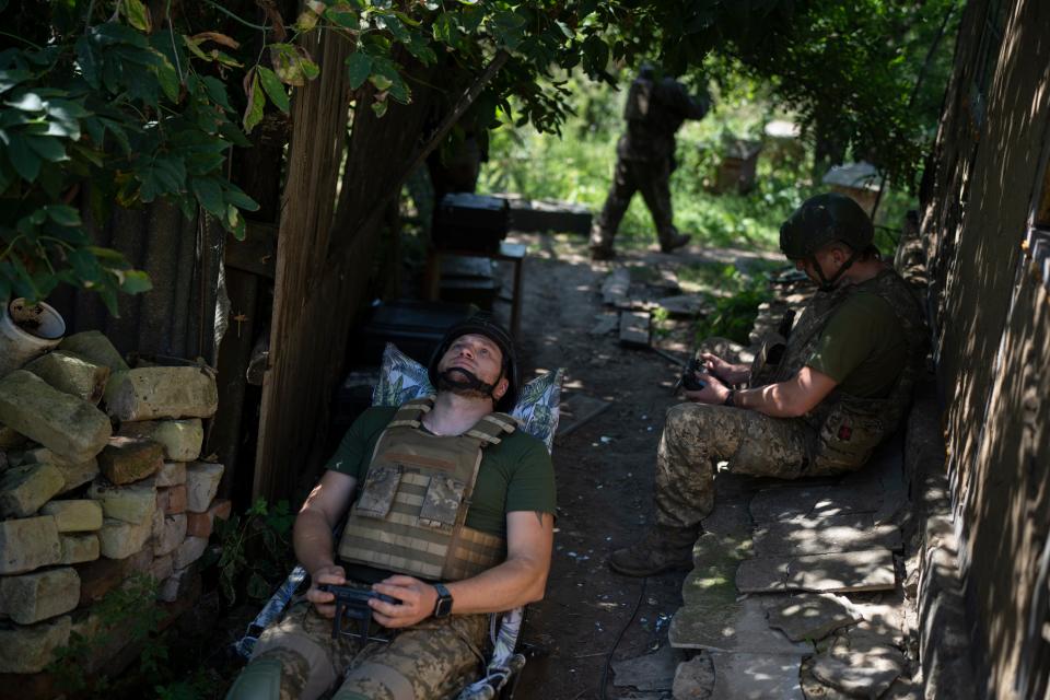 File photo: Ukrainian soldiers operate a reconnaissance drone on the front line in the Luhansk Region (Copyright 2023 The Associated Press. All rights reserved)