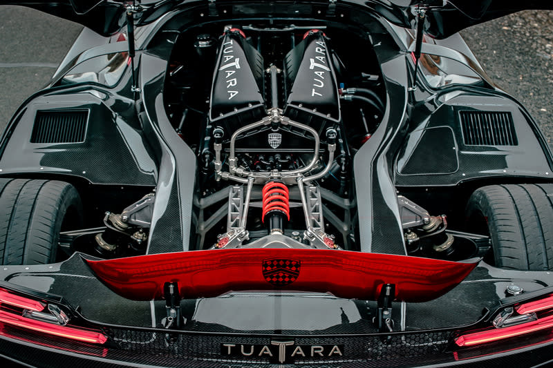 Tuatara搭載5.9升雙渦輪增壓V8引擎，具有1350hp出，若使用E85酒精汽油則可達1750hp。
