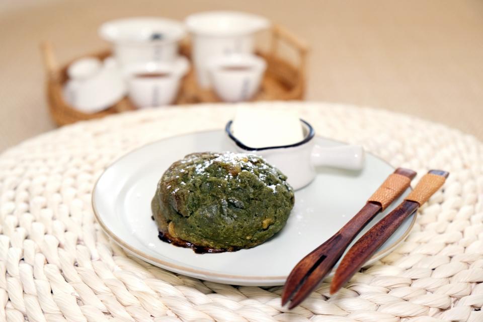 橘子皮抹茶司康（$30）