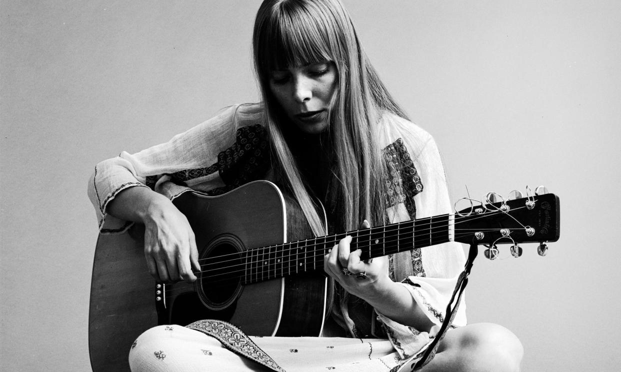 <span>Joni Mitchell photographed for Vogue in 1968.</span><span>Photograph: Jack Robinson/Getty Images</span>