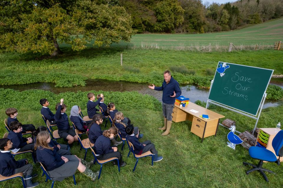 Ben Fogle inspires children from Thomas Harding Junior School to become 'Stream Savers' for the launch of Affinity Water's latest Save Our Streams campaign. 