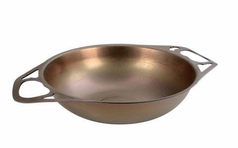 Solidtechniks carbon steel wok