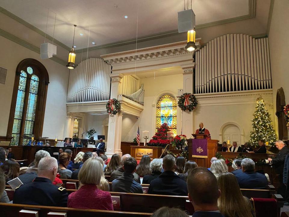 Rev. Dr. Corrie Shull of Burnett Ave Baptist in Louisville gives thanks for Gov. Andy Beshear’s “example of compassionate leadership” & “his refusal to bow” to “partisan pettiness” during the inaugural worship service Tuesday morning.