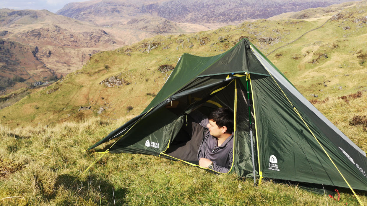  Sierra Designs High Route 3000 1P trekking pole tent. 