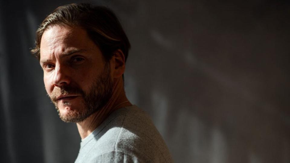 Daniel Brühl.