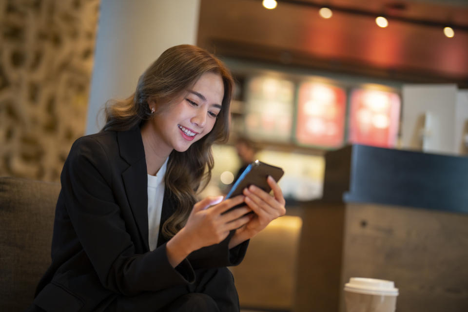 慶祝TGIF，你的ootd是什麼呢？示意圖來源：Getty Images