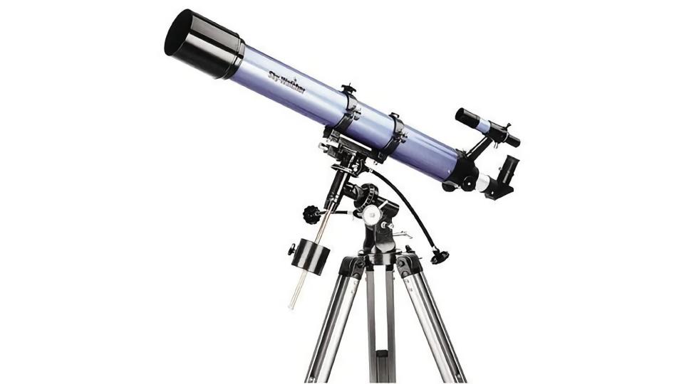 Best refracting telescopes: Skywatcher Evostar-90 EQ-2