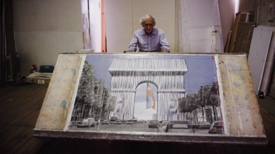 Christo's long-planned dream of the wrapped Arc de Triomphe.  / Credit: CBS News