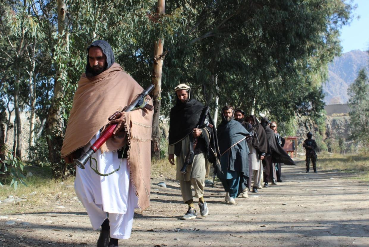 <span class="caption">In early 2021, some Taliban fighters surrendered their weapons to support peace talks with the Afghan government. Today the Islamic extremist group is battling government forces to control the country. </span> <span class="attribution"><a class="link " href="https://www.gettyimages.com/photos/taliban-fighters?agreements=pa%253A91269&family=editorial&page=2&phrase=Taliban%2520fighters&sort=newest" rel="nofollow noopener" target="_blank" data-ylk="slk:Xinhua/Emran Waak via Getty Images;elm:context_link;itc:0;sec:content-canvas">Xinhua/Emran Waak via Getty Images</a></span>