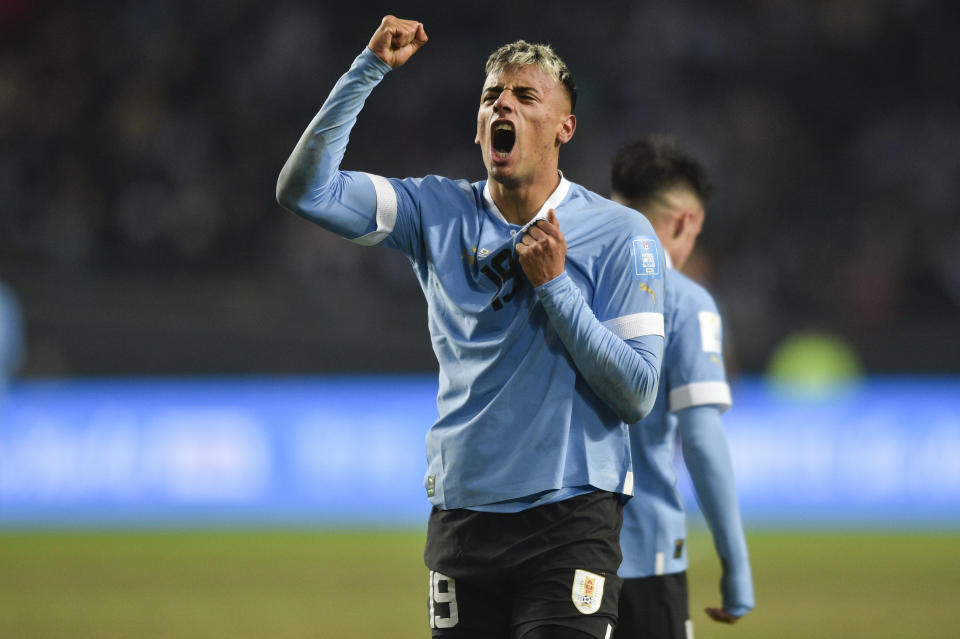 El delantero Luciano Rodríguez de Uruguay celebra tras anotar el gol del triunfo ante Italia en la final del Mundial Sub20 en el estadio Diego Maradona de La Plata, Argentina, domingo 11 junio, 2023. (AP Foto/Gustavo Garello)