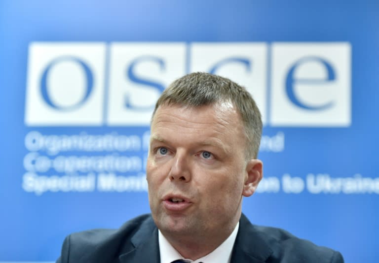 Alexander Hug, the deputy head of the OSCE monitoring mission in Ukraine, speaks during a press-conference in Kiev on April 23, 2017